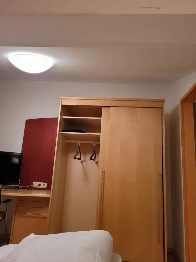 Vero E._Gastwirtschaft & Hotel Holzinger_Möllersdorf_review