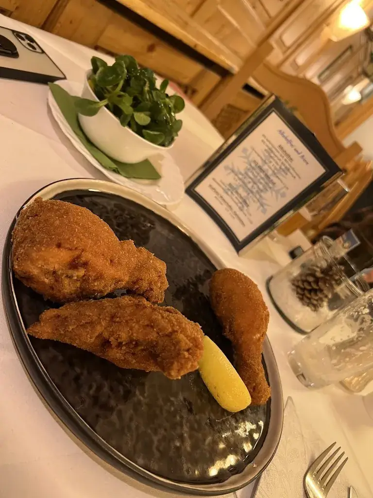 Lars_Gastwirtschaft & Hotel Holzinger_Möllersdorf_review