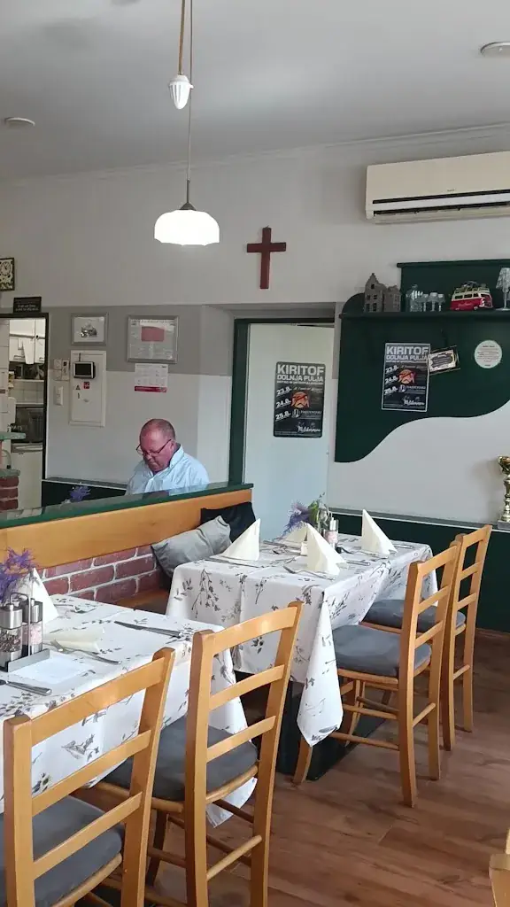 László Oroszlány_Mlikarnica_Kaisersdorf_avis