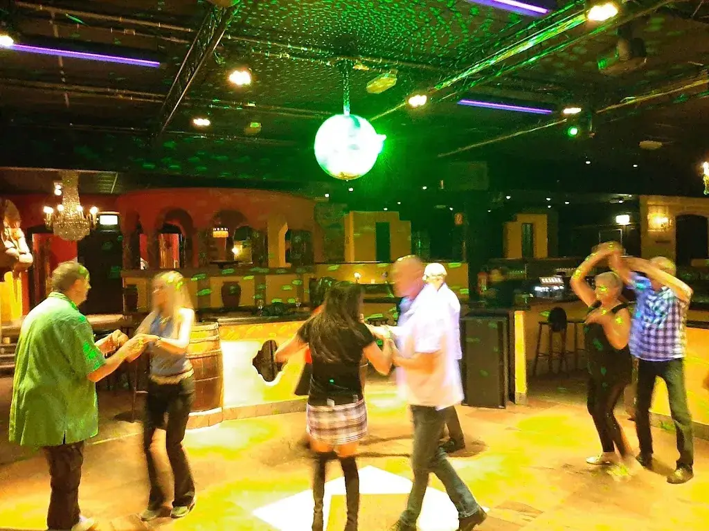 Tanz Royal - Herrenhaus_Neumarkt an der Ybbs_slider_image_3