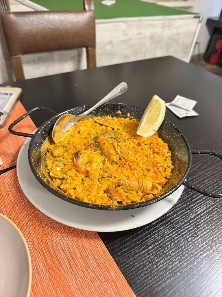 Akmal Kasymov_Taberna pirámide | Recomendado_Kleinhöflein im Burgenland_review