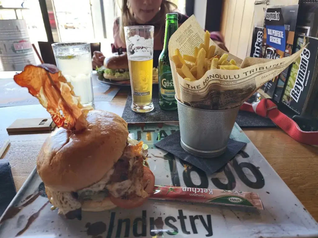 Rayman's - Neunkirchen Das Szenelokal im Bezirk_Neunkirchen_slider_image_2