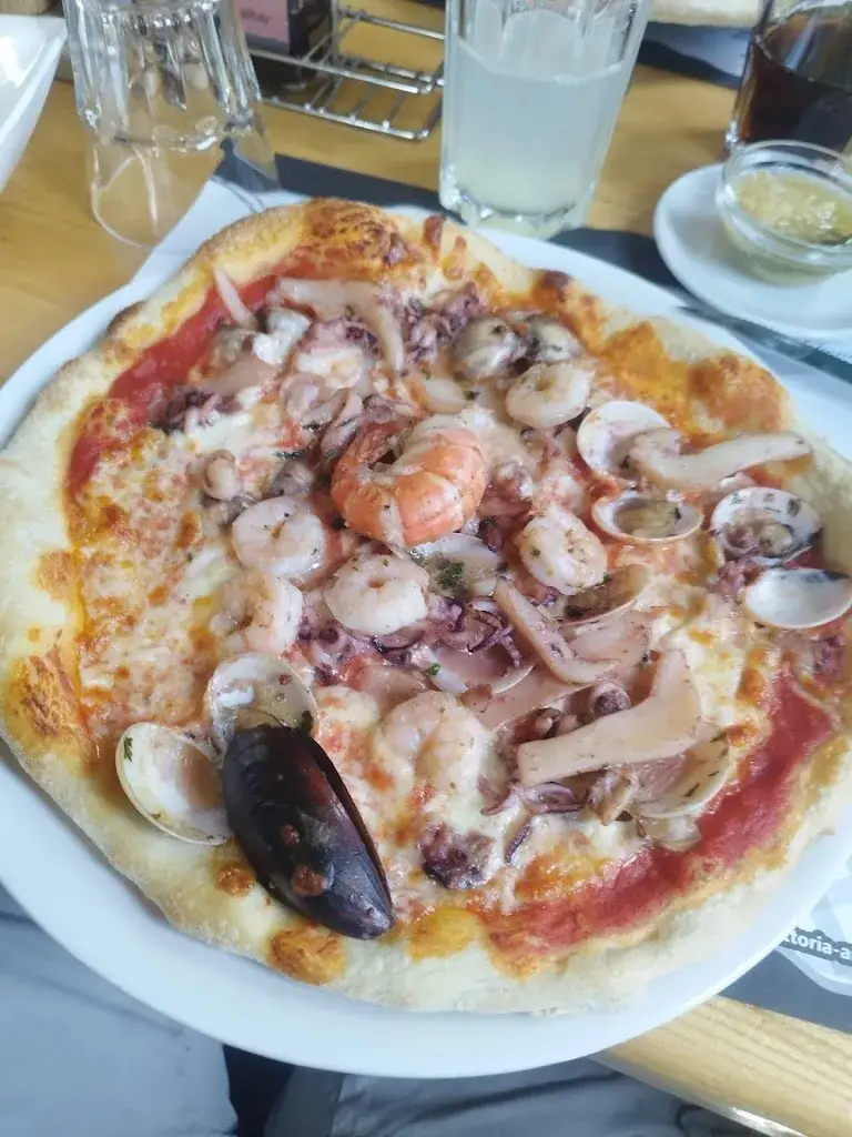 Lux Aeterna_Trattoria Ristorante Amici_Neulengbach_recensione