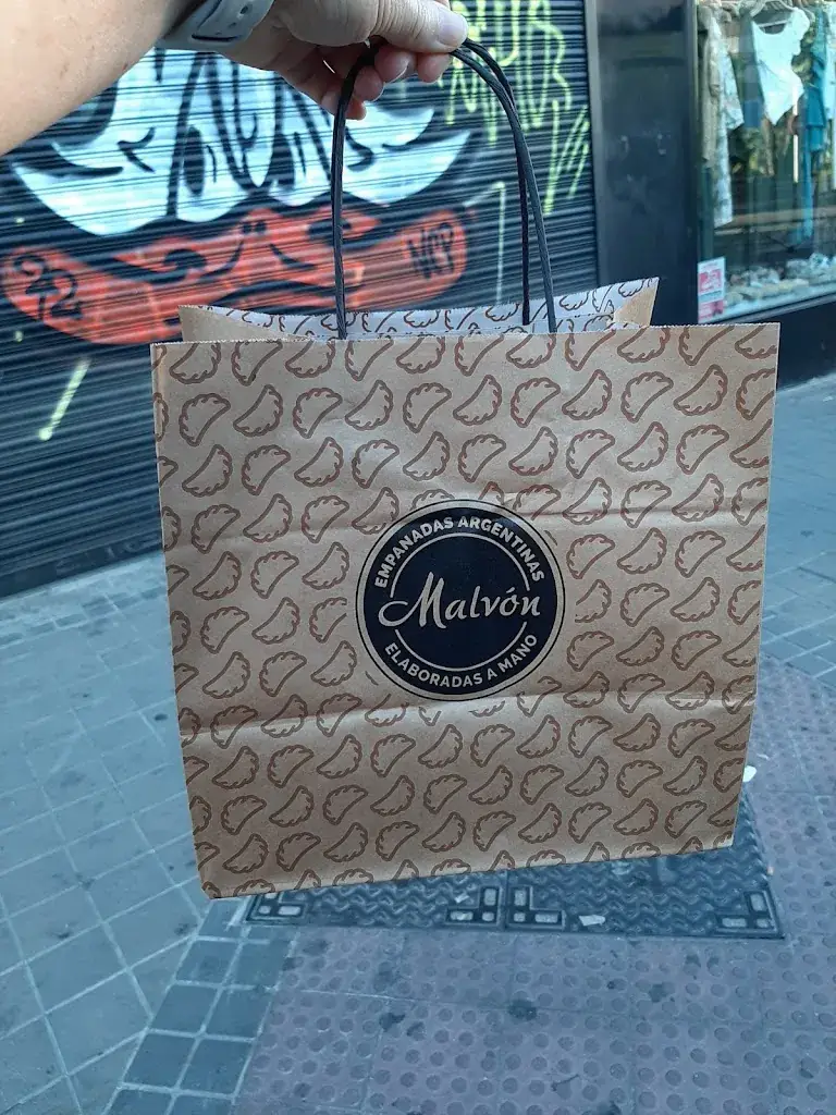 R Ellison_Empanadas Malvón_Kleinhöflein im Burgenland_recensione