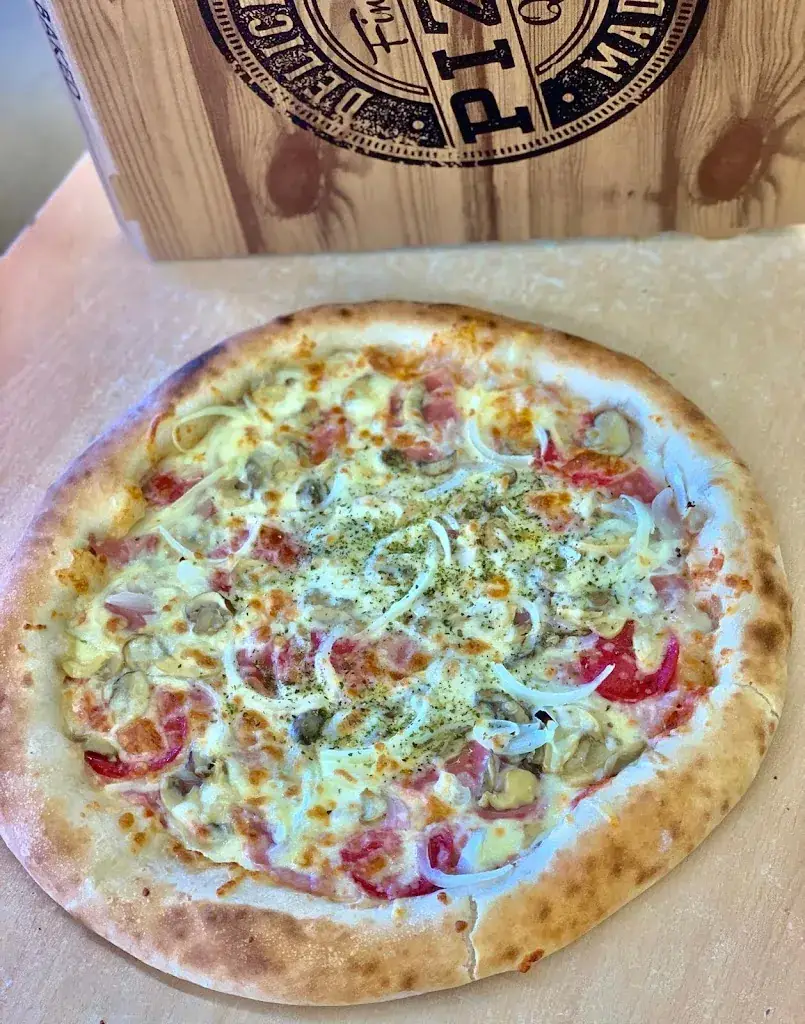 Royal Pizza & Burger Oberndorf restaurant à Oberndorf an der Melk