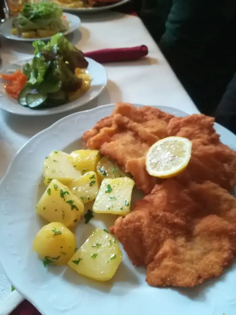 Gabriele Jerlink_Eibesthaler Dorfwirtshaus_Mistelbach_review