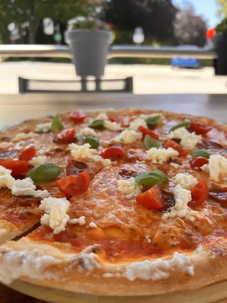 Gagandeep Singh_Pizzeria Casa Mia_Mistelbach_review