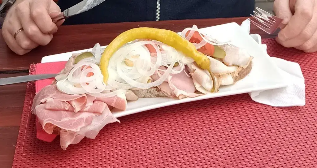 Leo К_Weingut und Heurigen Seltenhammer_Mistelbach_Bewertung