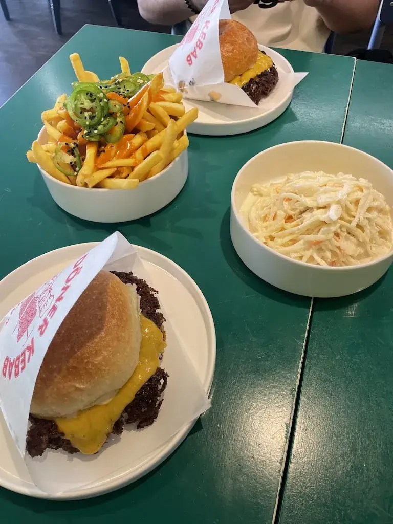 Julia B_Neusiedler_Neusiedl_review