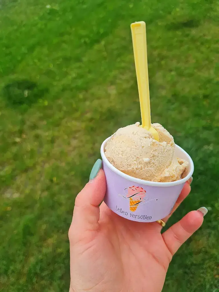 Monique Weinhengst_Gelateria Raol_Ober-Grafendorf_recensione