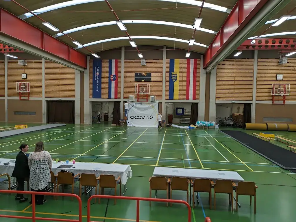 Stephan Klinger_Sporthalle Ober- Grafendorf Pielachtalhalle_Ober-Grafendorf_avis