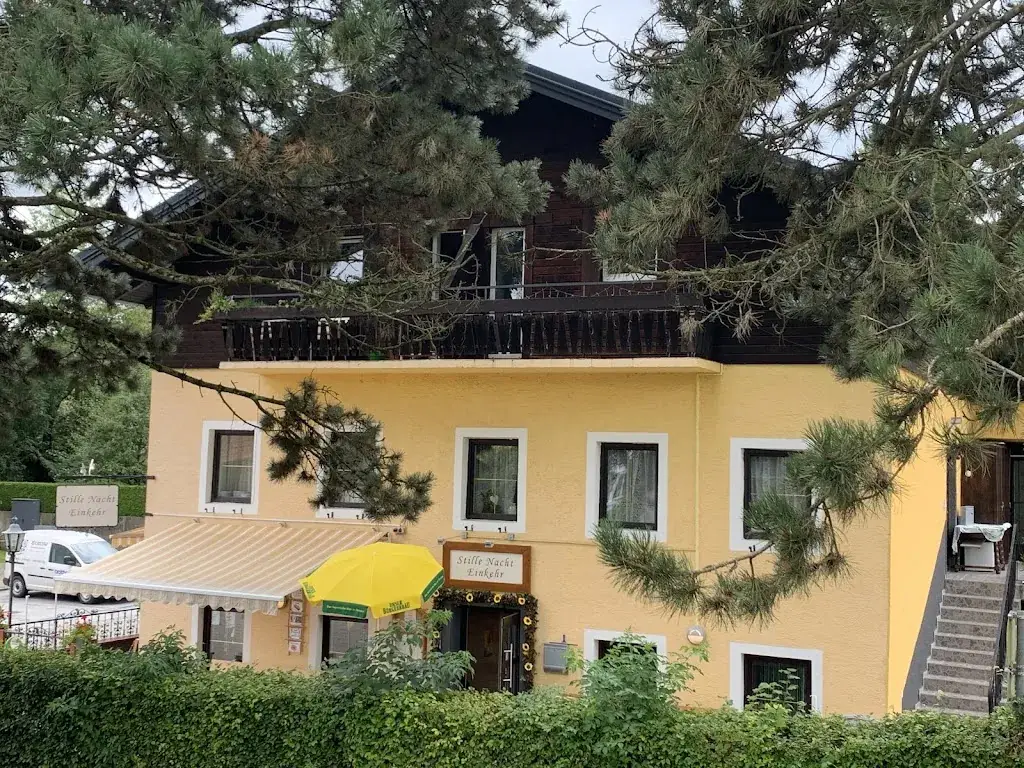 Evi Napetschnig_Harry's Stille Nacht Stüberl_Oberndorf in der Ebene_review