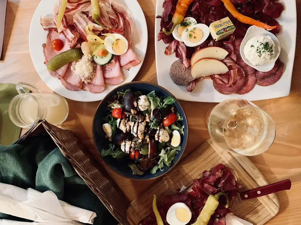 Winzerhof Erber restaurante en Oberwölbling