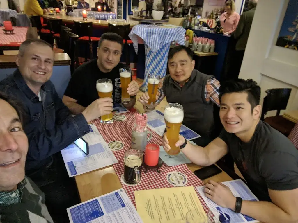 Mark Mulone_Restaurant Bayernglück_Oeynhausen_avis