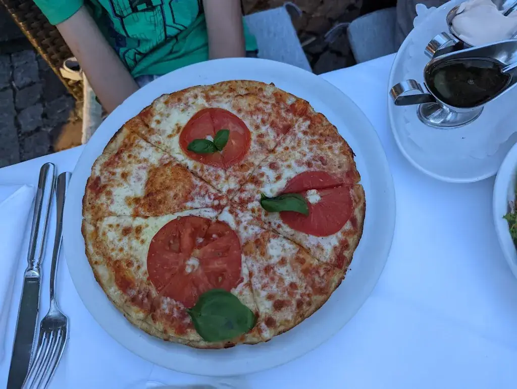 Christian Cloud_Ristorante Paradiso_Oeynhausen_avis