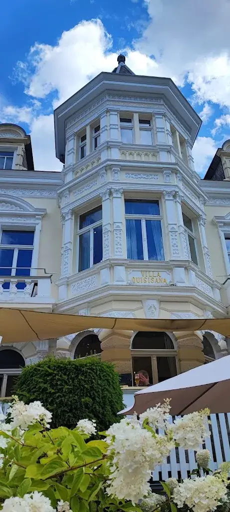 Mark Stein (ms)_Villa Q - Restaurant und Bar für Bad Oeynhausen_Oeynhausen_recensione