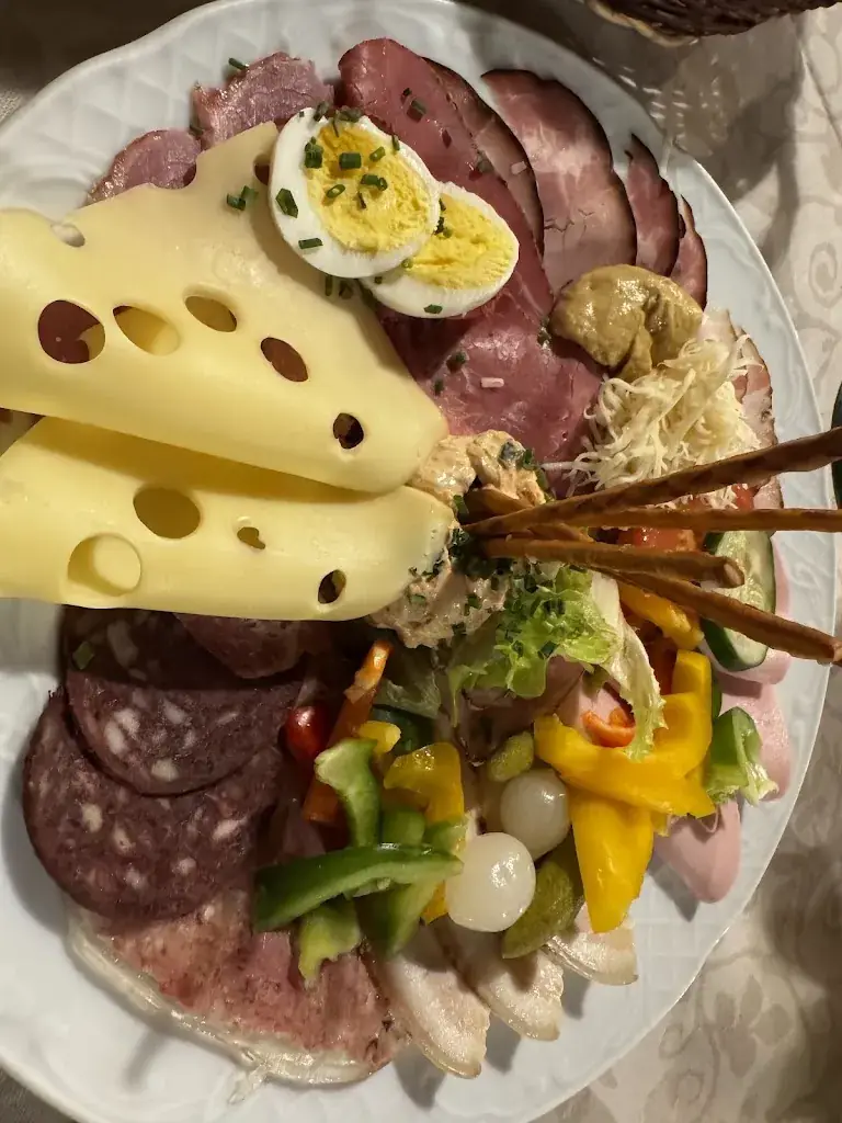 Stefan Mayer _Heuriger Im Schloss_Ottenschlag_review