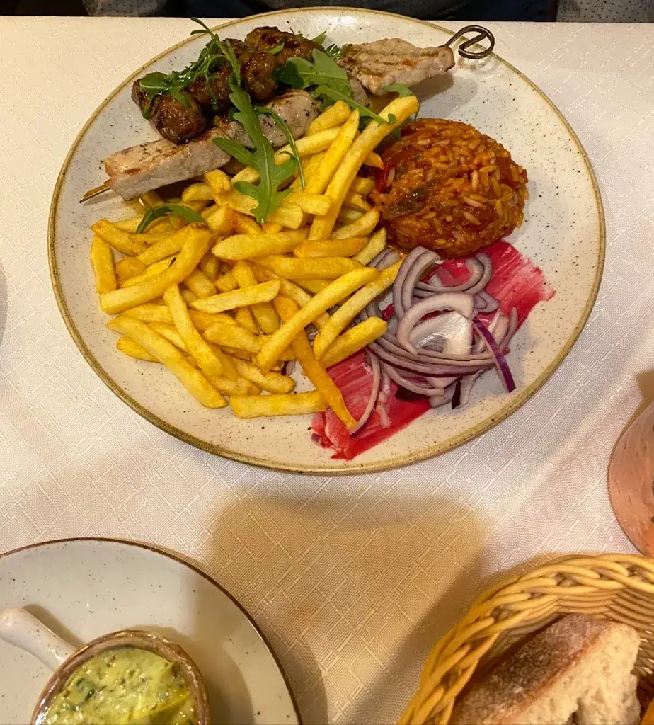 Mozhgan_Restaurant International Oberhausen_Oberhausen_avis