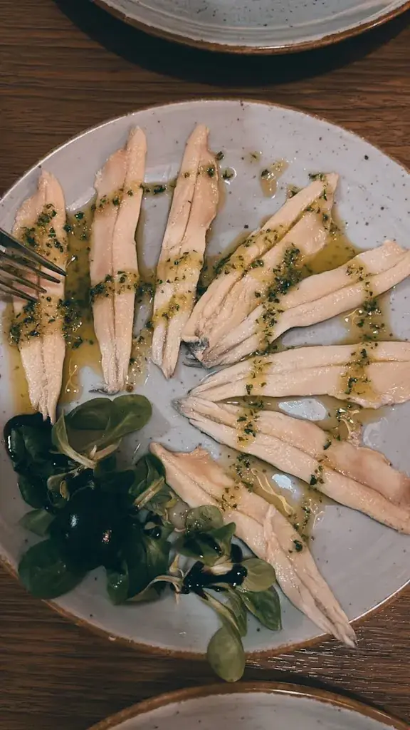 Agnes Eveline Anton_Jamon Jamon / Oberhausen_Oberhausen_review