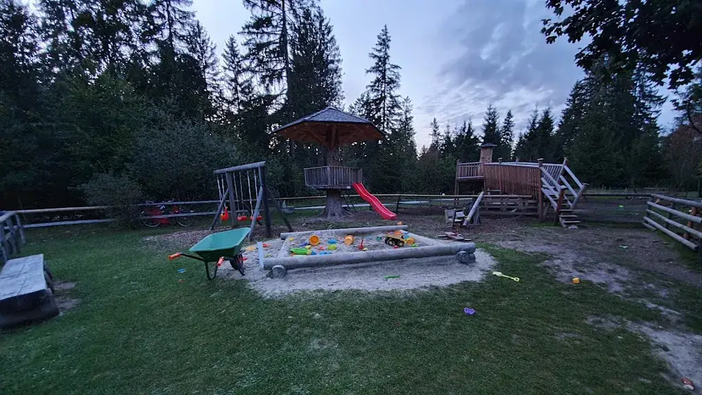 Dmitriy Yeliseyev_Königsdorfer Alm_Königsdorf_review