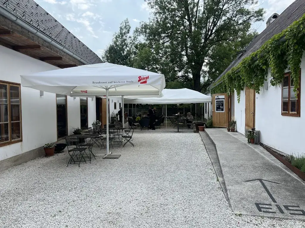 Cafe Bar Mosa_Pernitz_slider_image_3