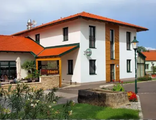 il Centro_Petronell-Carnuntum_slider_image_2