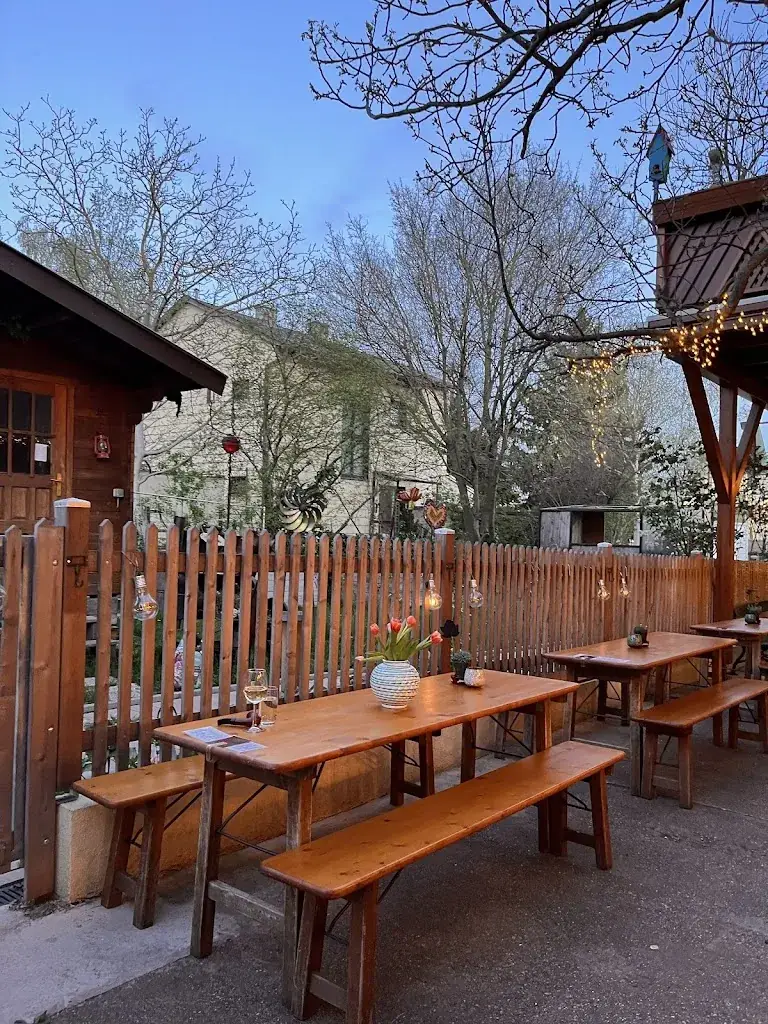 Jezek Buschenschank restaurant à Perchtoldsdorf