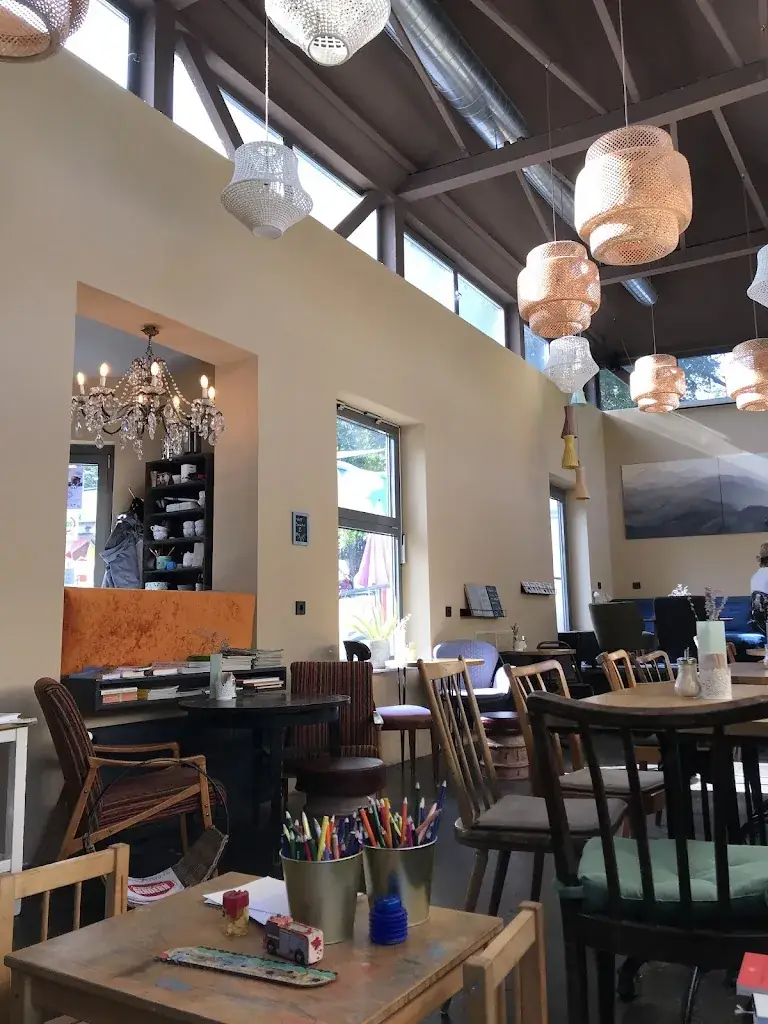 Katrin Angel_JOE teecafe_Perchtoldsdorf_avis