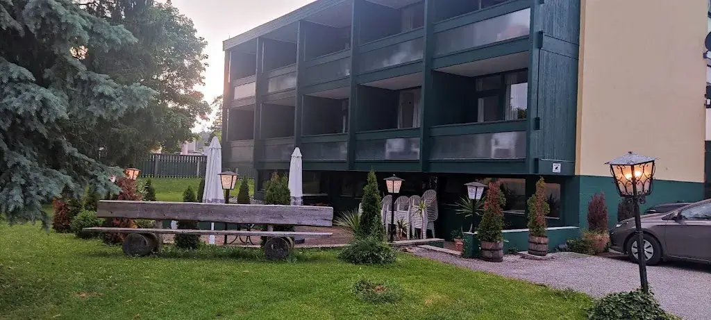 Gasthof Manhalter ristorante a Pitten