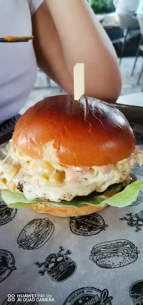 Samir N._Johny's Burger_Pöchlarn_review