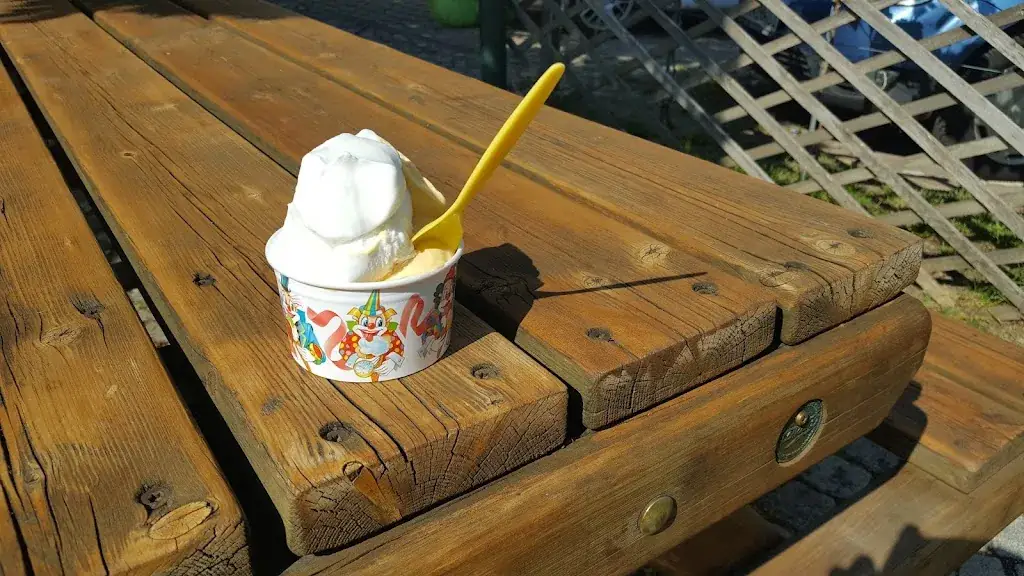 Menu_Eissalon Zakini_Pfaffstätten_image_8