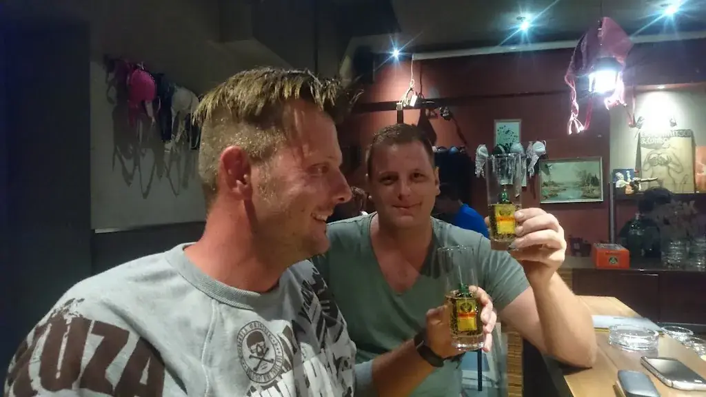 Καρελ Μπιαλεκ_Extremhirsch_Politischer Bezirk Gänserndorf_avis