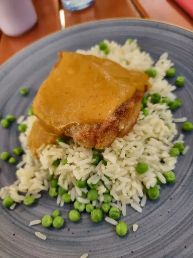 ベナクリス_Schloss Rogendorf_Pöggstall_review