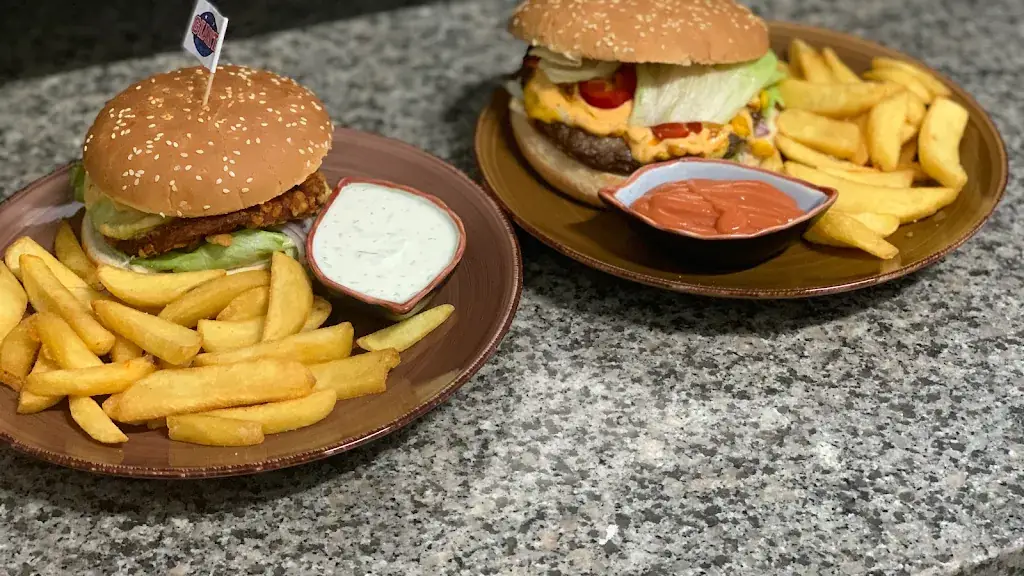 Pöggstaller Pizza & Burgerhaus restaurant à Pöggstall