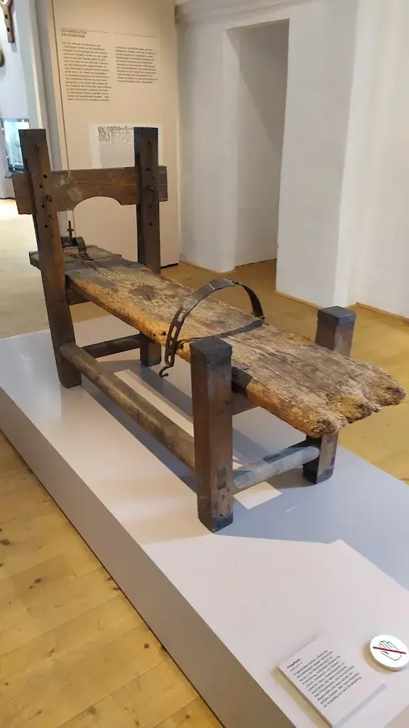 Andrew F_Schloss Pöggstall_Pöggstall_avis