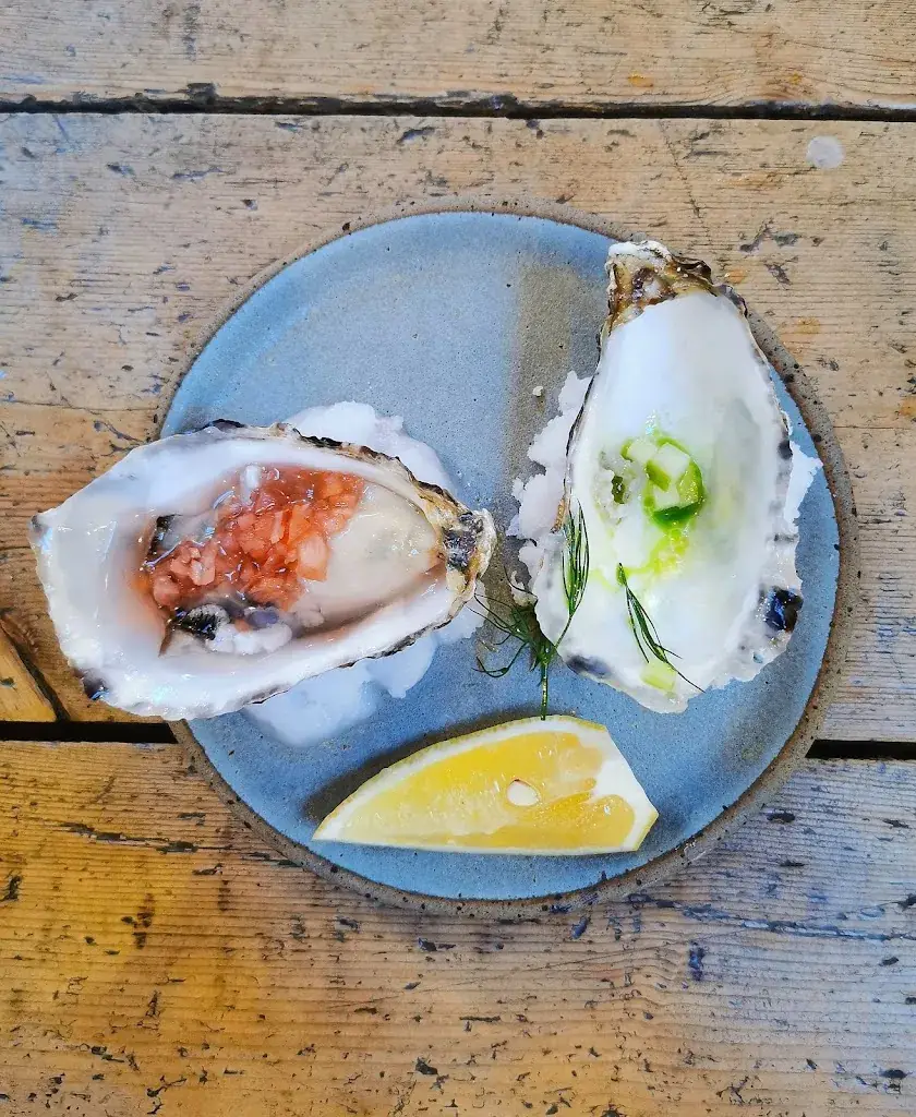 Alexandra Sasha Norton_45 Queen Street_Penz_avis