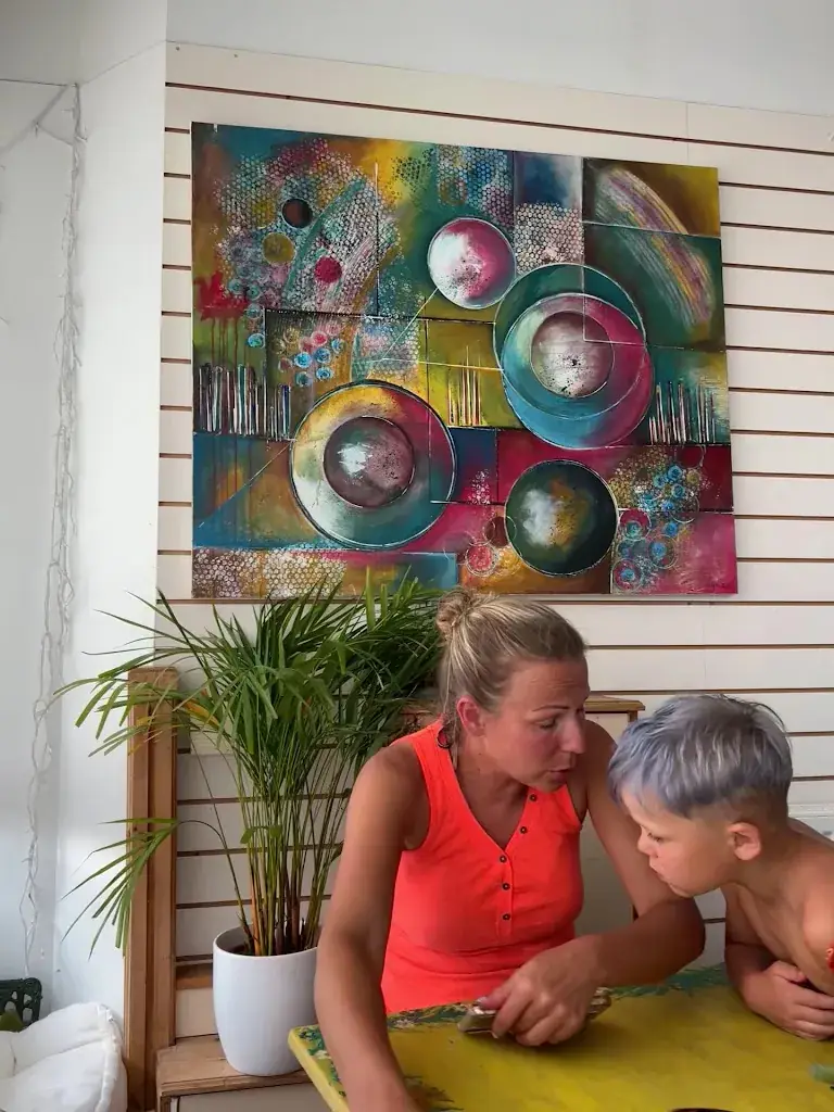 The Singing Rooster_Penz_slider_image_2