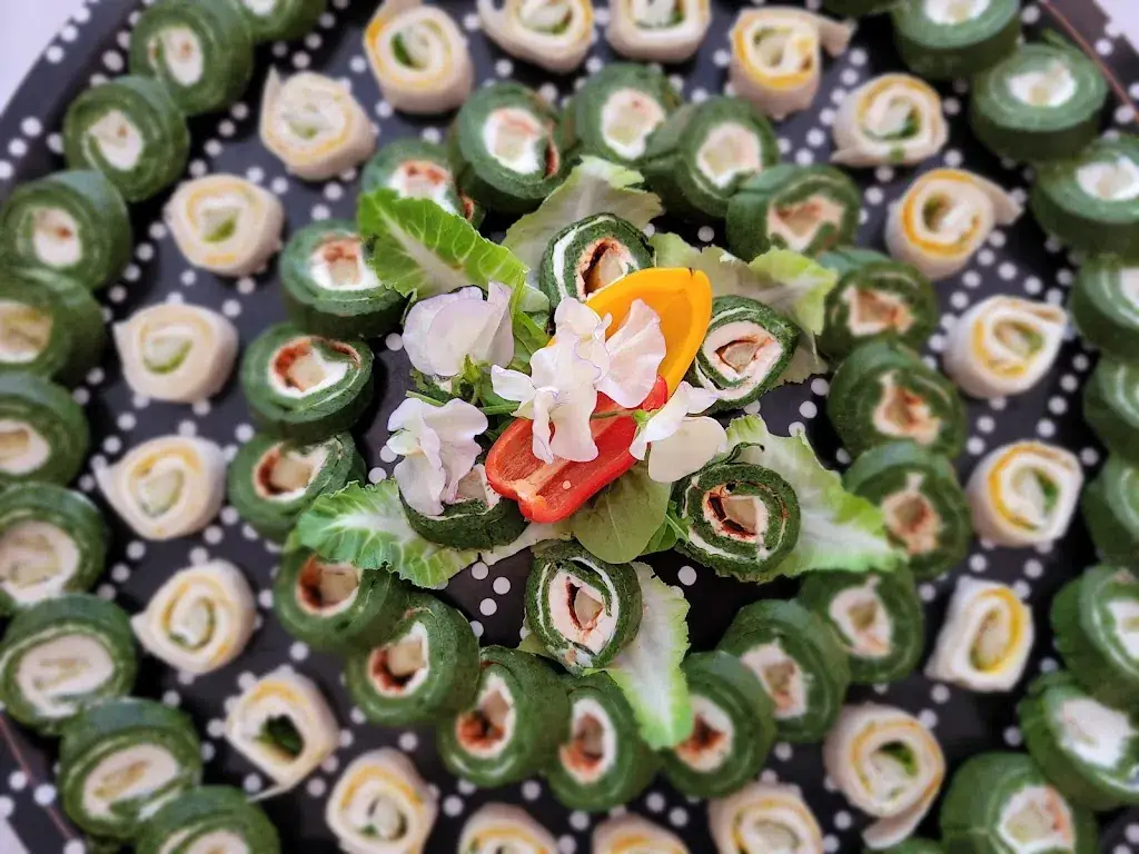 The Singing Rooster_Penz_slider_image_3