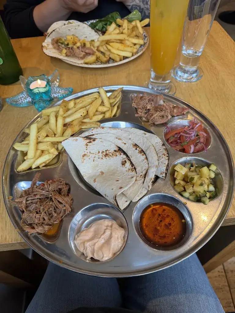 Katie Ranger_Mermaid Alley_Penz_review