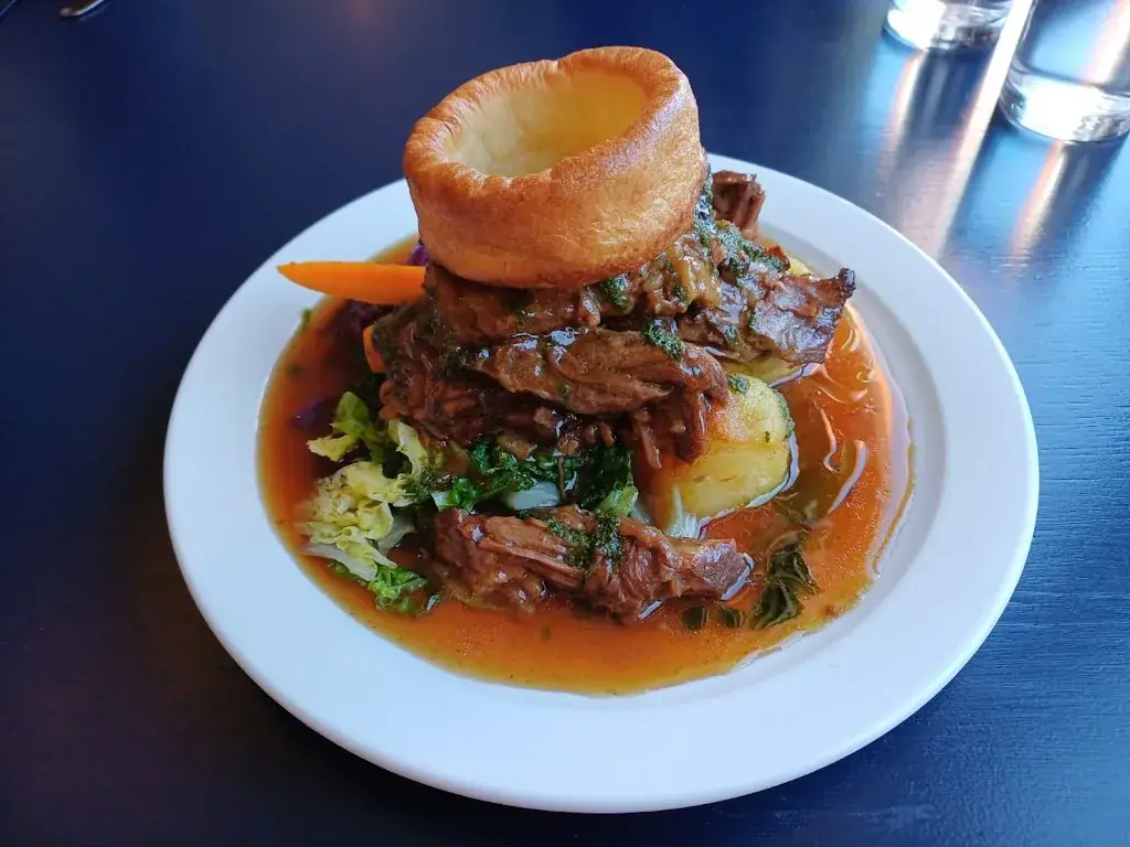 EZPZ Restaurant_Penz_slider_image_3