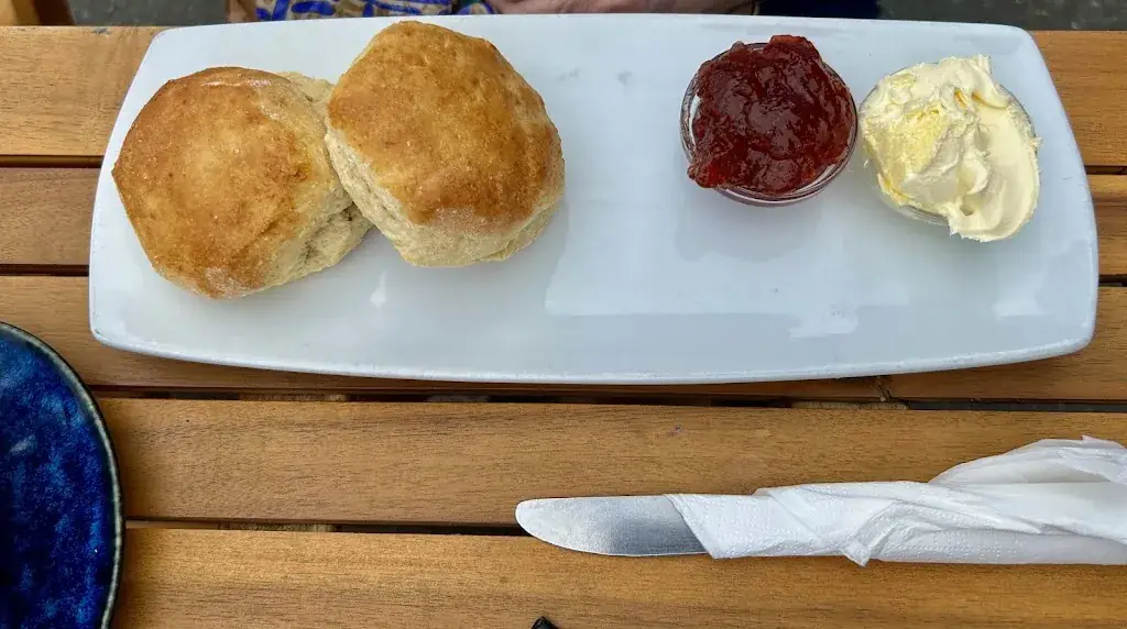 Tommy Stewart_The Old Lifeboat House_Penz_recensione