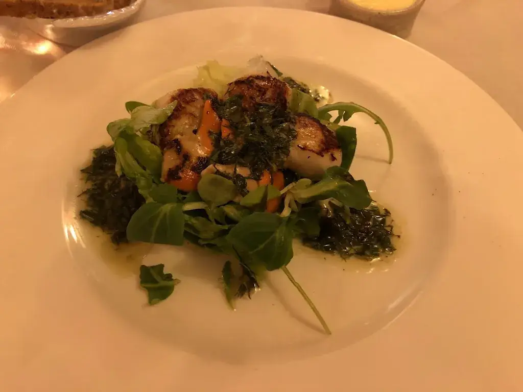 Emily Wang_Harris's Restaurant_Penz_avis