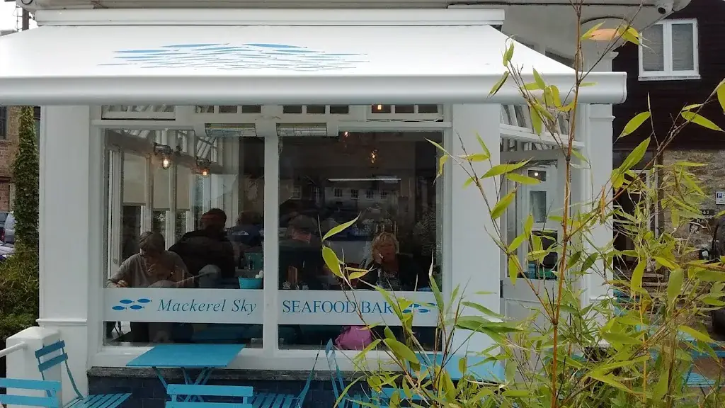 Mackerel Sky Seafood Bar_Penz_slider_image_1