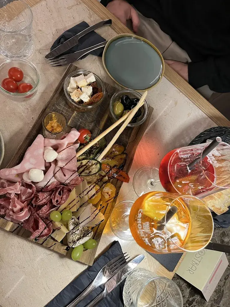 Lisa Jäger_Kostbar_Politischer Bezirk Gmünd_review