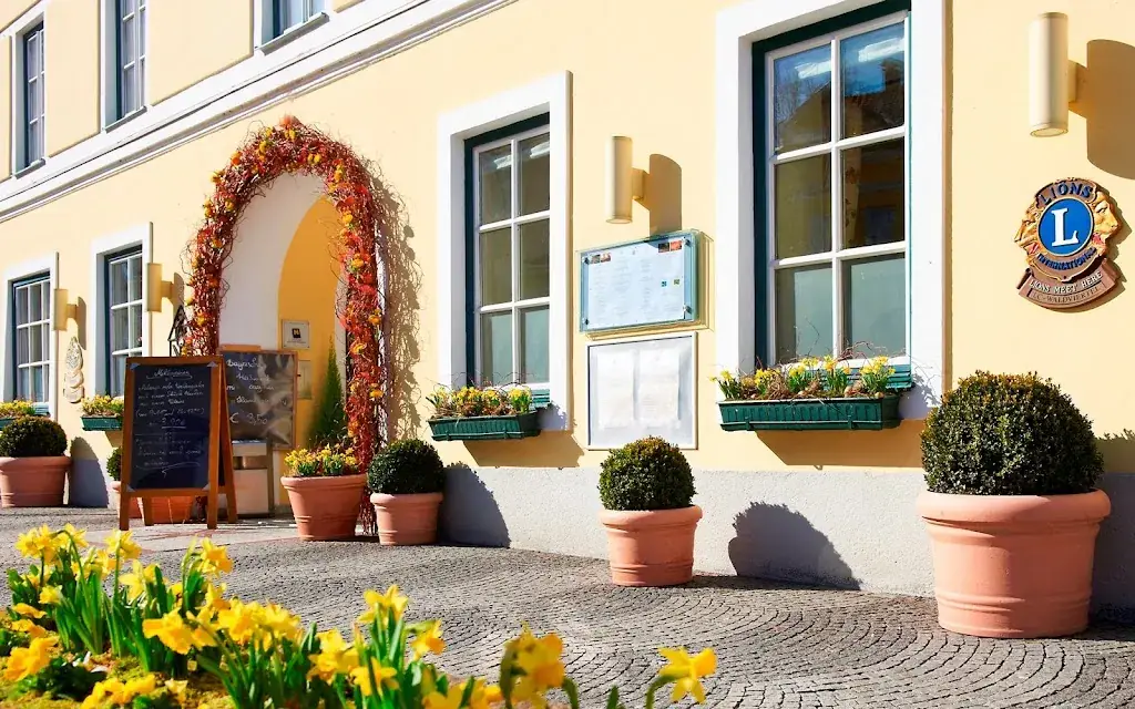 Hotel & Restaurant Stern restaurant à Politischer Bezirk Gmünd