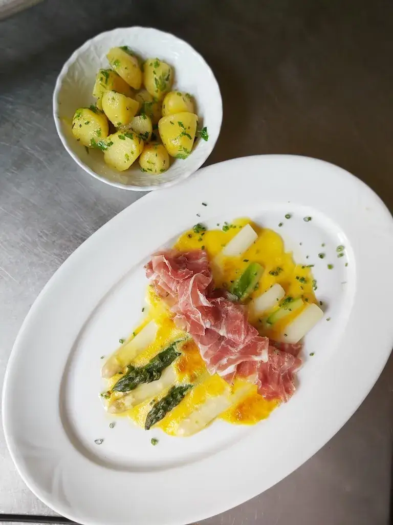 Gasthaus Zum Grünen Baum_Politischer Bezirk Mistelbach_slider_image_2