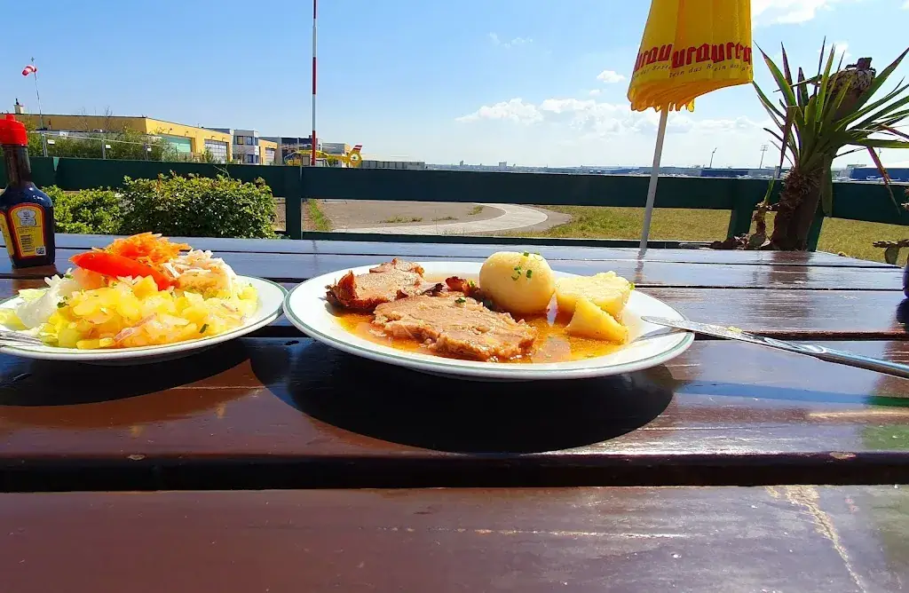 Menu_Fliegerstüberl_Politischer Bezirk Wiener Neustadt_immagine_7