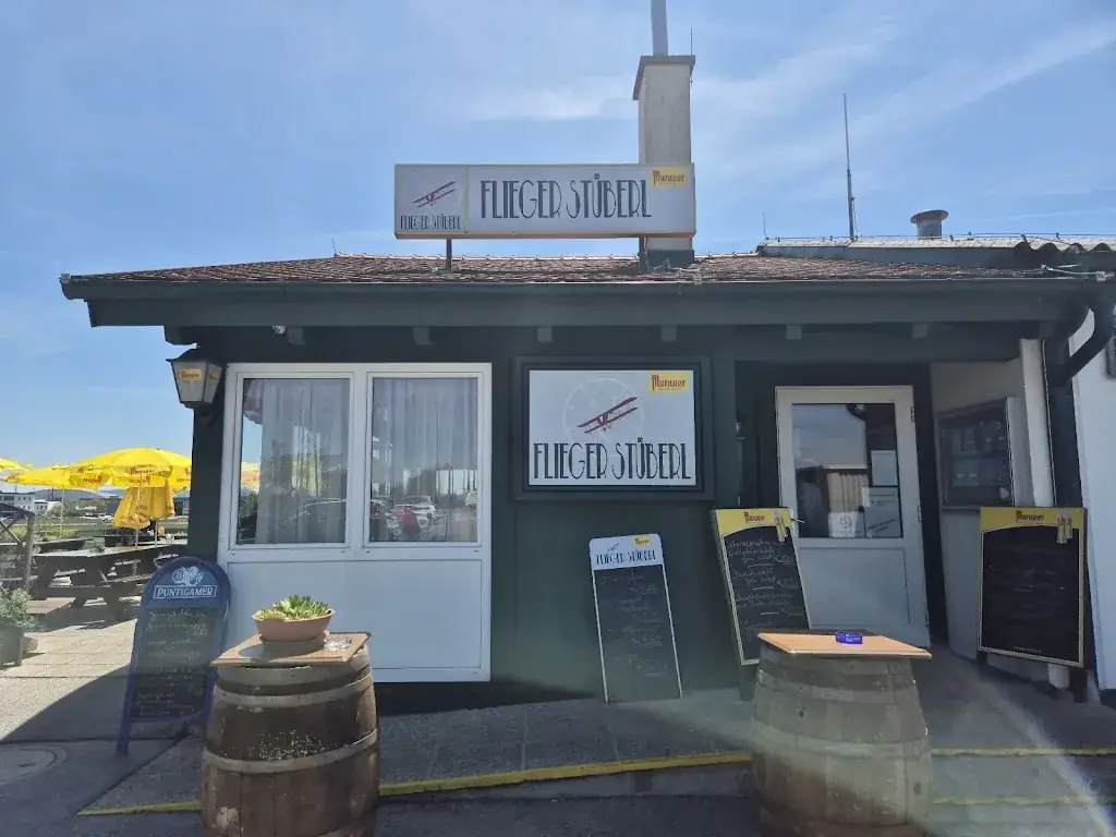 Fliegerstüberl_Politischer Bezirk Wiener Neustadt_slider_image_1