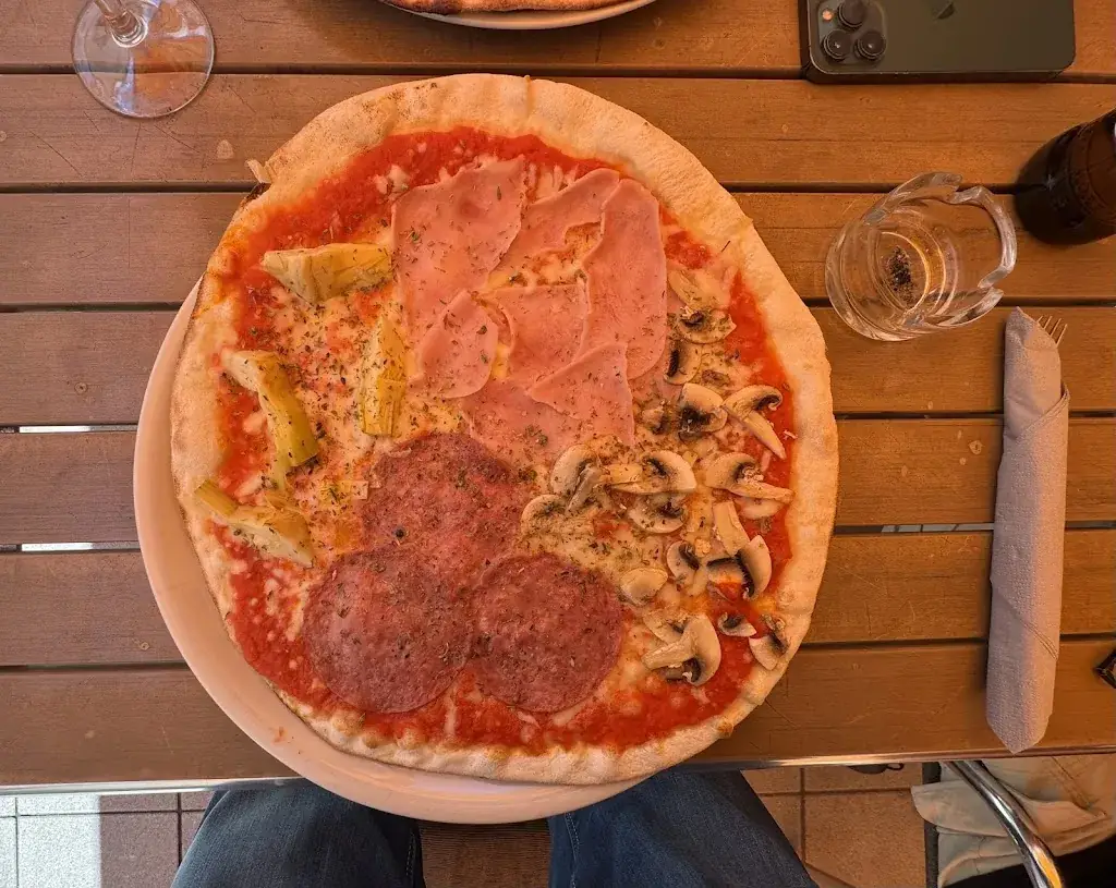 Fratelli d'Italia restaurant à Politischer Bezirk Wiener Neustadt