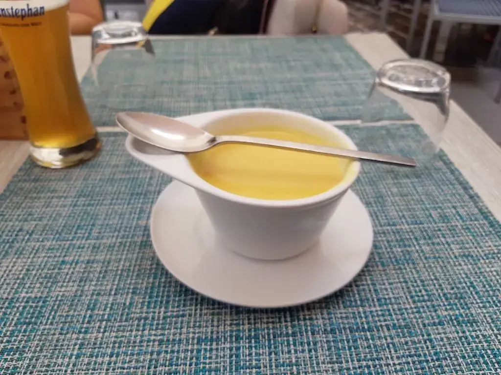 Péter Lázár_Vabene Trattoria_Politischer Bezirk Wiener Neustadt_review